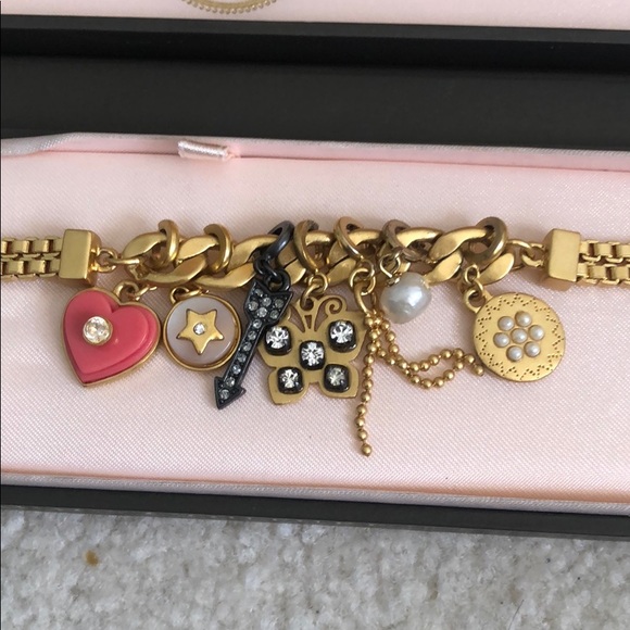 Like New in box Juicy Couture Bracelet 7 charms - Picture 3 of 4